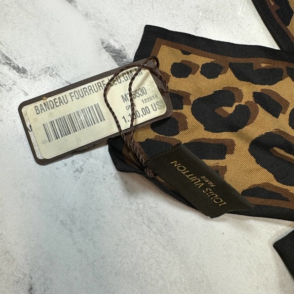 LOUIS VUITTON Fur Scarf Leopard Silk Black Fox Stole Bandeau vintage LV w/tag - Picture 6 of 11